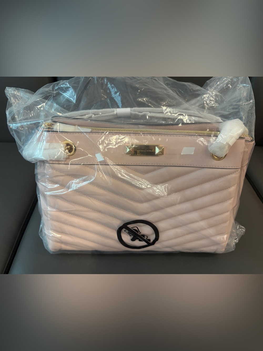 Michael Kors Whitney Medium Chain Shoulder Bag - Picture 2 of 4